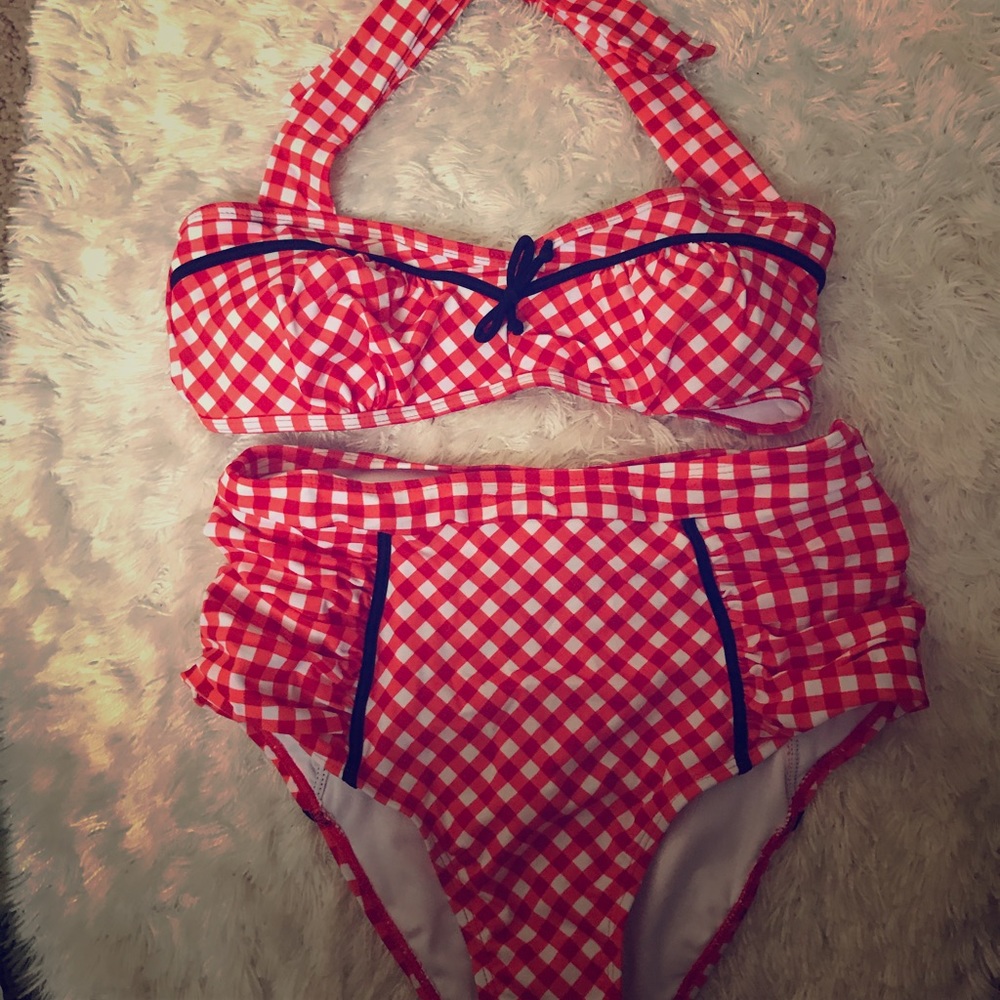 Adorable pin up bikini